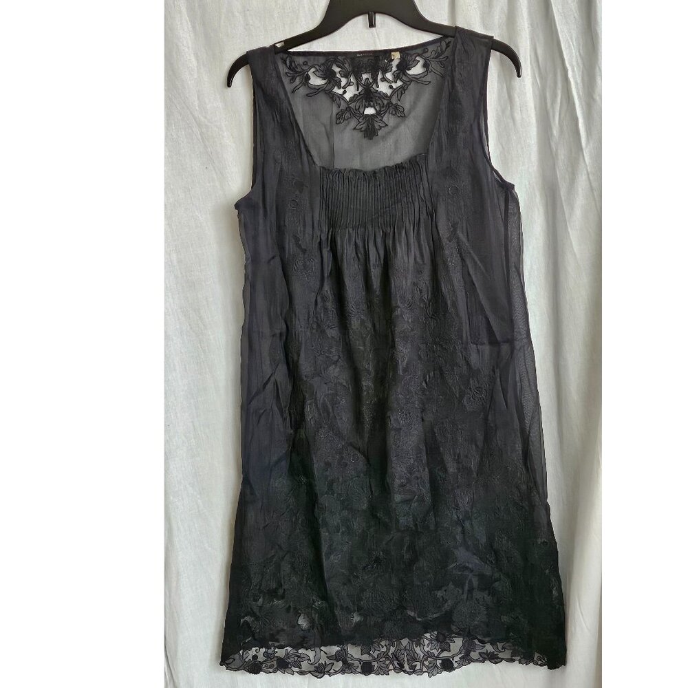 Elie Tahari Embroidered Black Dress (Size M)